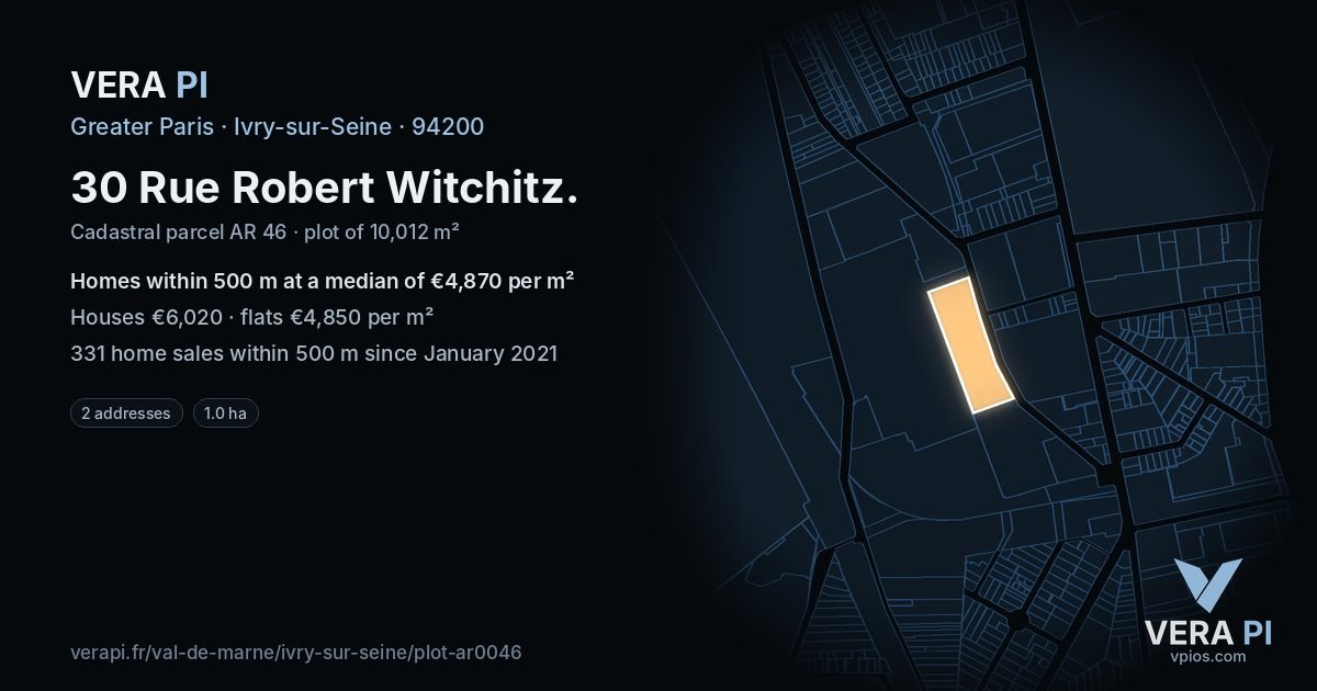 30 Rue Robert Witchitz, Ivry-sur-Seine at night – the plot lit, the parcels around coloured by the prices near them