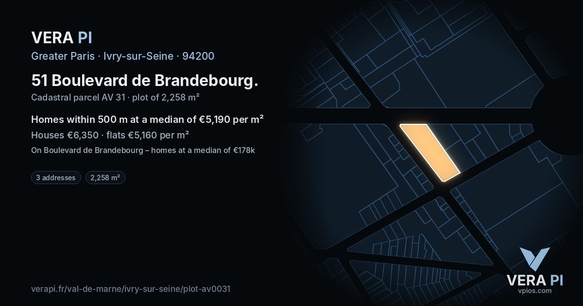51 Boulevard de Brandebourg, Ivry-sur-Seine at night – the plot lit, the parcels around coloured by the prices near them