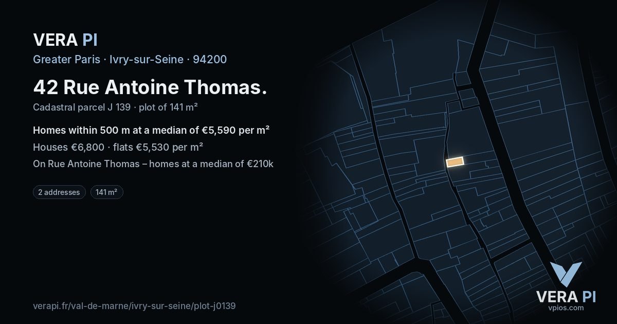 42 Rue Antoine Thomas, Ivry-sur-Seine at night – the plot lit, the parcels around coloured by the prices near them