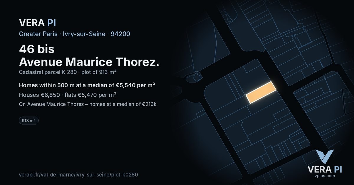 46 bis Avenue Maurice Thorez, Ivry-sur-Seine at night – the plot lit, the parcels around coloured by the prices near them