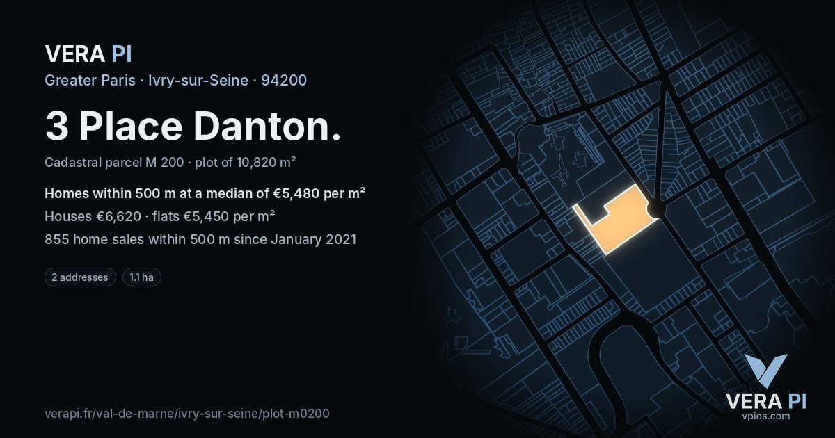 3 Place Danton, Ivry-sur-Seine at night – the plot lit, the parcels around coloured by the prices near them