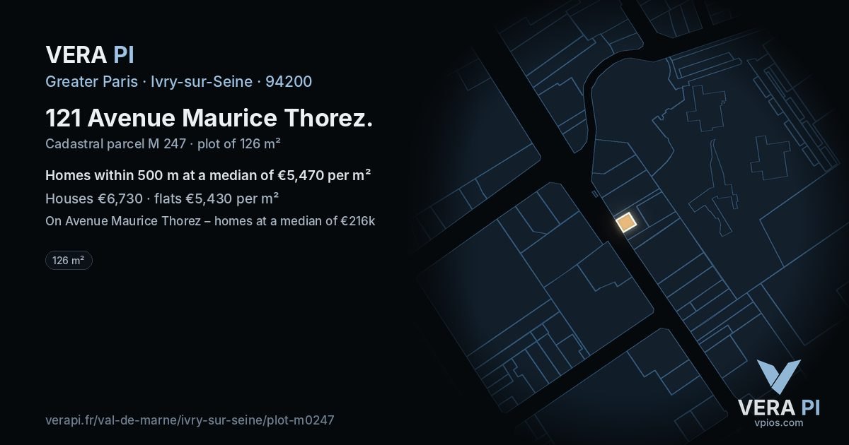 121 Avenue Maurice Thorez, Ivry-sur-Seine at night – the plot lit, the parcels around coloured by the prices near them