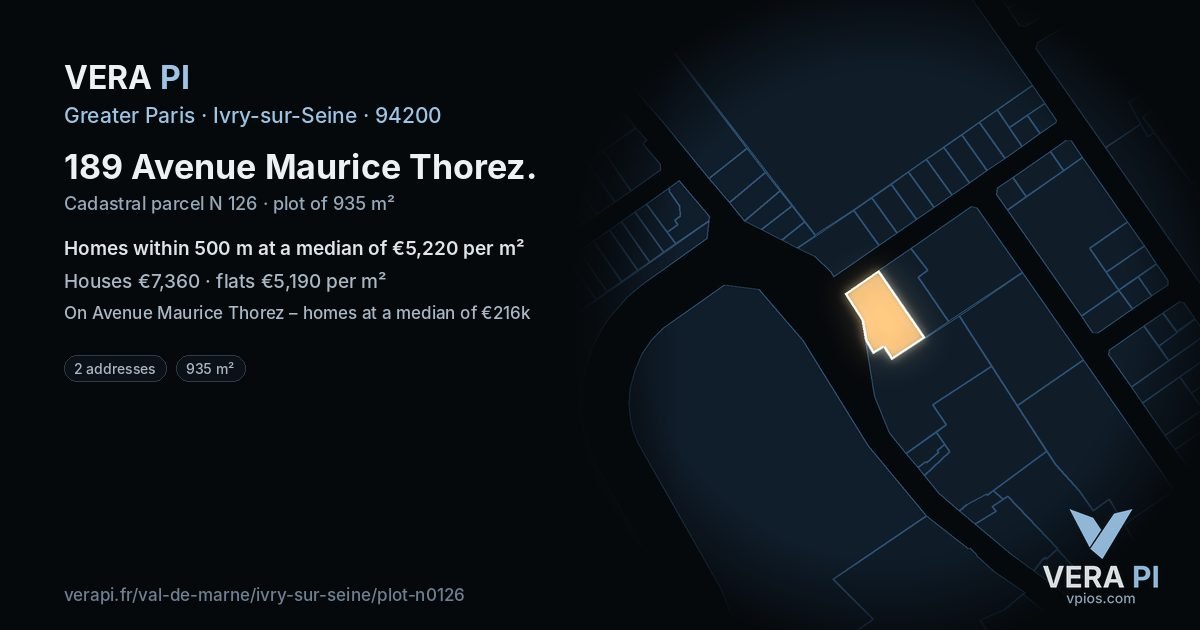 189 Avenue Maurice Thorez, Ivry-sur-Seine at night – the plot lit, the parcels around coloured by the prices near them