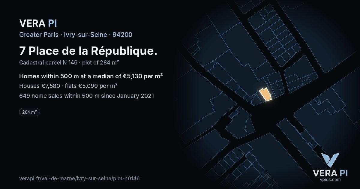 7 Place de la République, Ivry-sur-Seine at night – the plot lit, the parcels around coloured by the prices near them