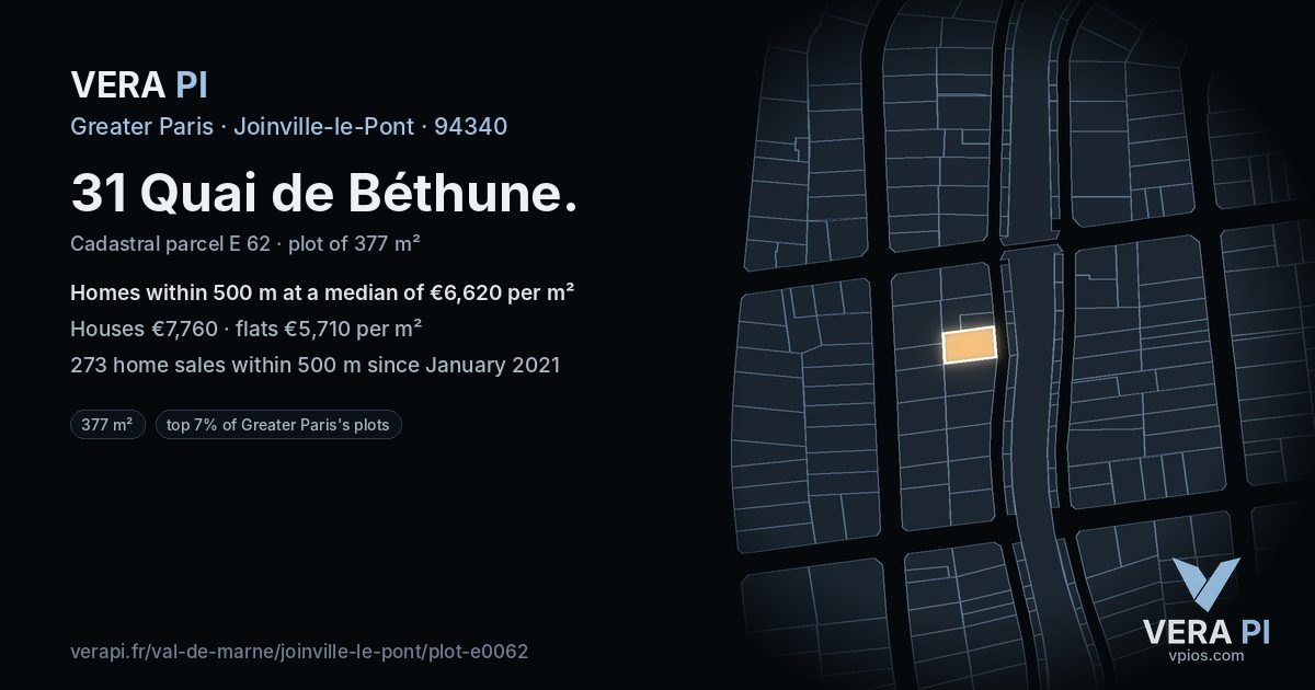 31 Quai de Béthune, Joinville-le-Pont at night – the plot lit, the parcels around coloured by the prices near them