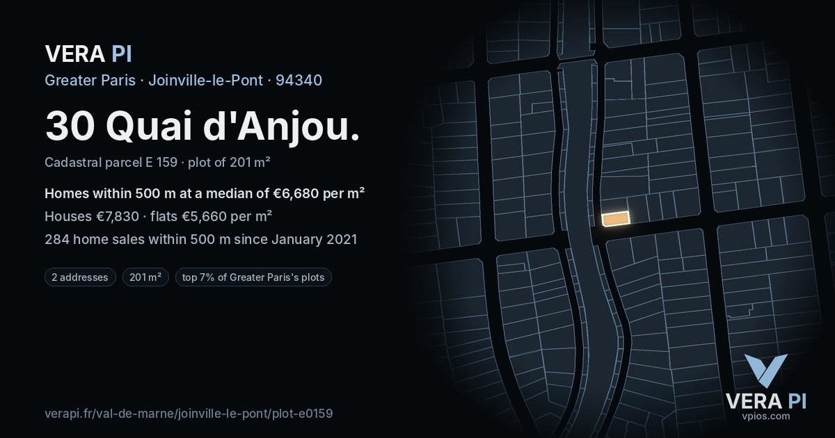 30 Quai d'Anjou, Joinville-le-Pont at night – the plot lit, the parcels around coloured by the prices near them