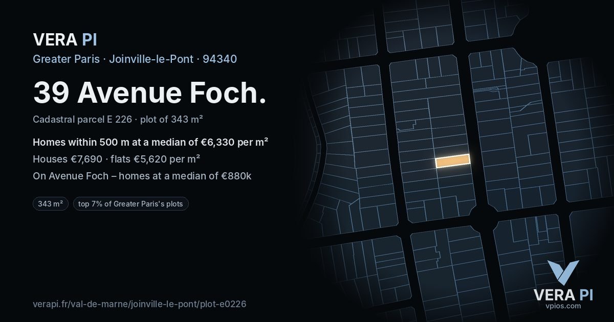 39 Avenue Foch, Joinville-le-Pont at night – the plot lit, the parcels around coloured by the prices near them