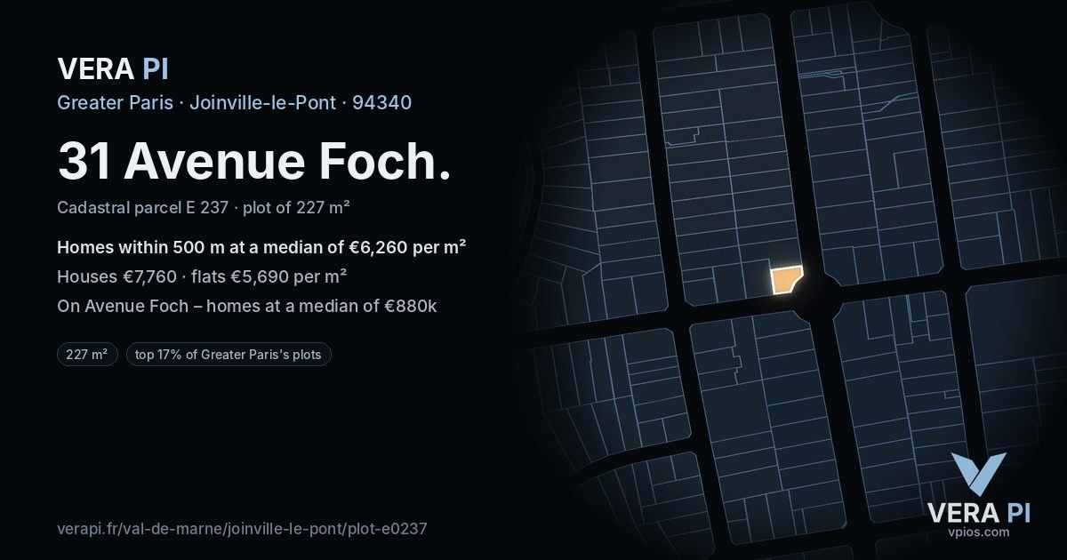 31 Avenue Foch, Joinville-le-Pont at night – the plot lit, the parcels around coloured by the prices near them