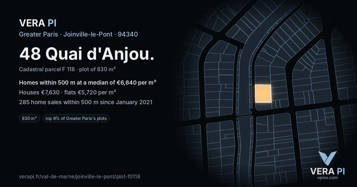 48 Quai d'Anjou, Joinville-le-Pont at night – the plot lit, the parcels around coloured by the prices near them