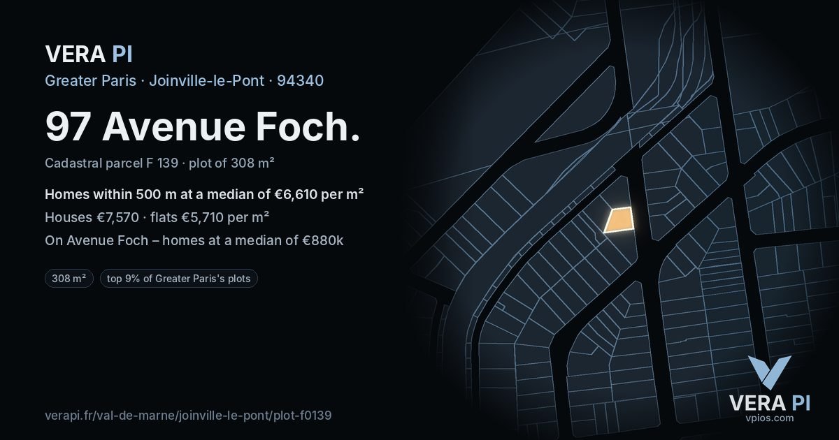97 Avenue Foch, Joinville-le-Pont at night – the plot lit, the parcels around coloured by the prices near them