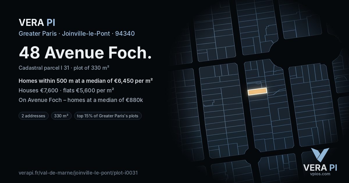 48 Avenue Foch, Joinville-le-Pont at night – the plot lit, the parcels around coloured by the prices near them