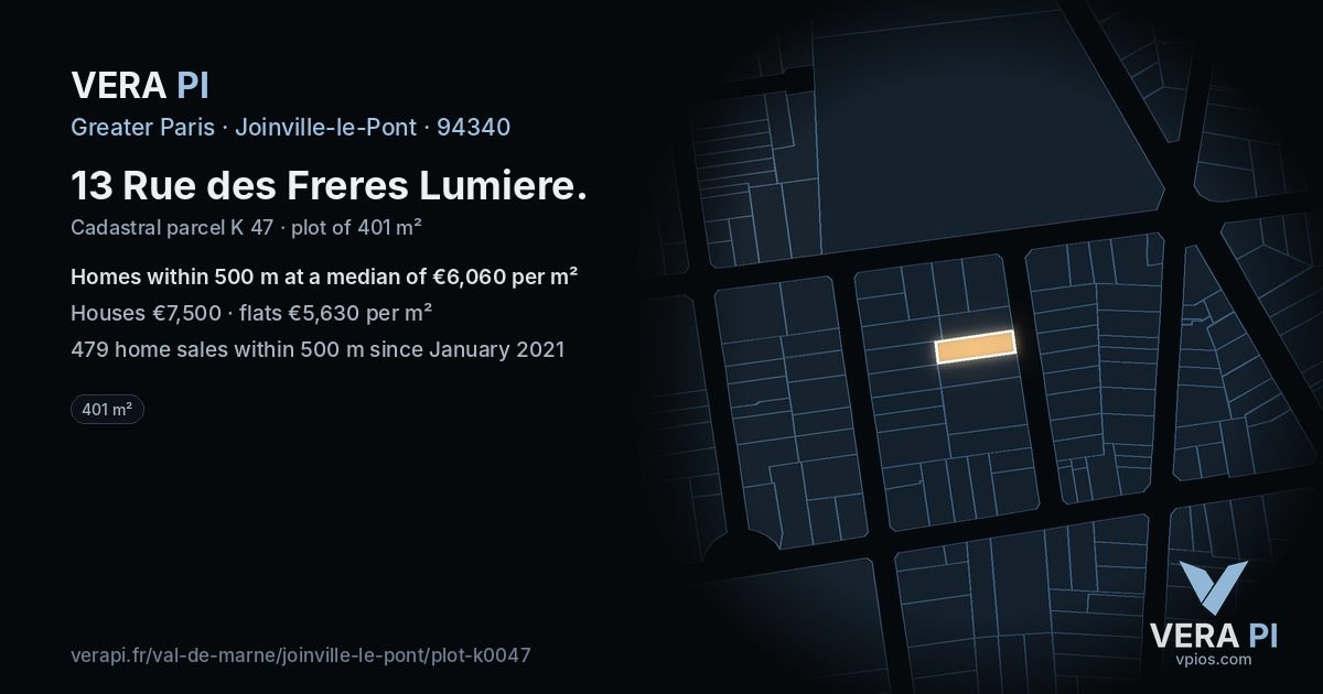 13 Rue des Freres Lumiere, Joinville-le-Pont at night – the plot lit, the parcels around coloured by the prices near them