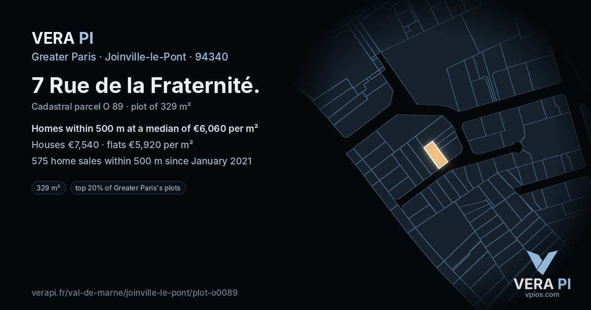 7 Rue de la Fraternité, Joinville-le-Pont at night – the plot lit, the parcels around coloured by the prices near them