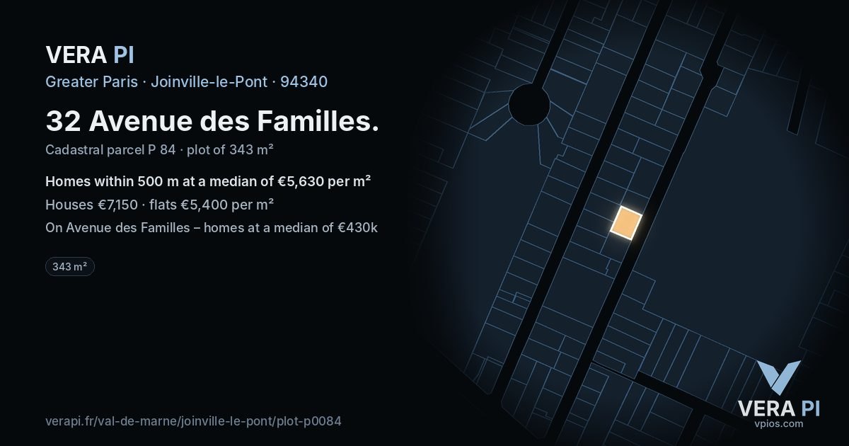 32 Avenue des Familles, Joinville-le-Pont at night – the plot lit, the parcels around coloured by the prices near them