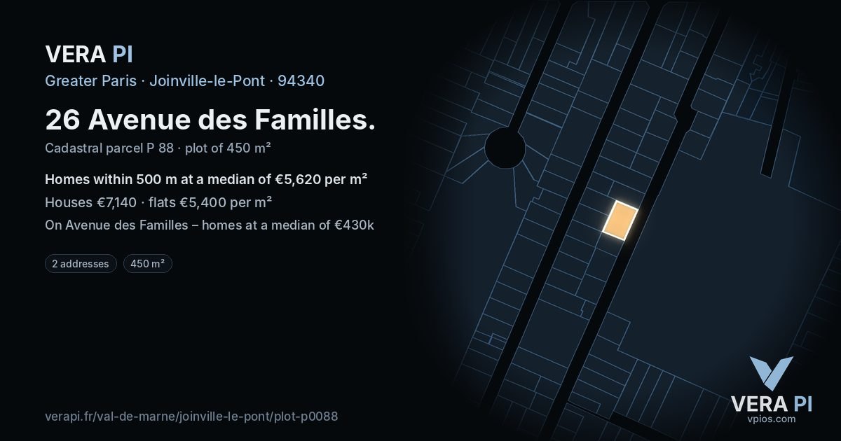 26 Avenue des Familles, Joinville-le-Pont at night – the plot lit, the parcels around coloured by the prices near them
