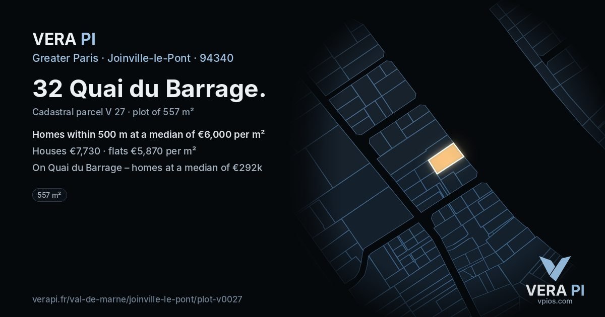 32 Quai du Barrage, Joinville-le-Pont at night – the plot lit, the parcels around coloured by the prices near them