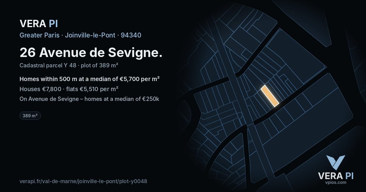 26 Avenue de Sevigne, Joinville-le-Pont at night – the plot lit, the parcels around coloured by the prices near them