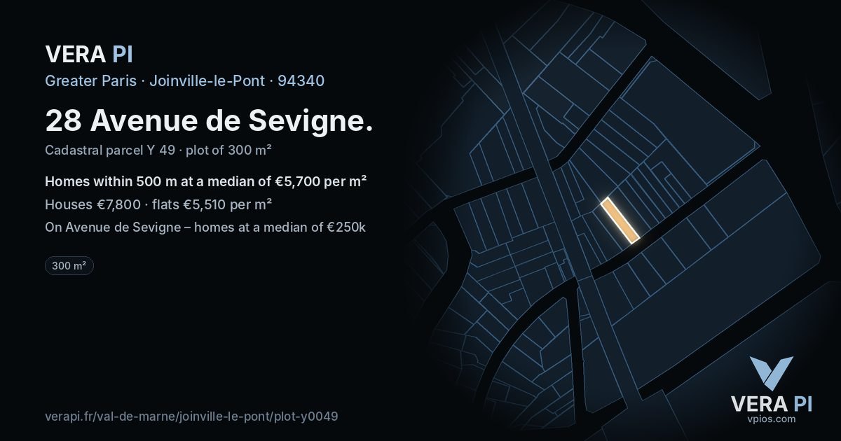 28 Avenue de Sevigne, Joinville-le-Pont at night – the plot lit, the parcels around coloured by the prices near them