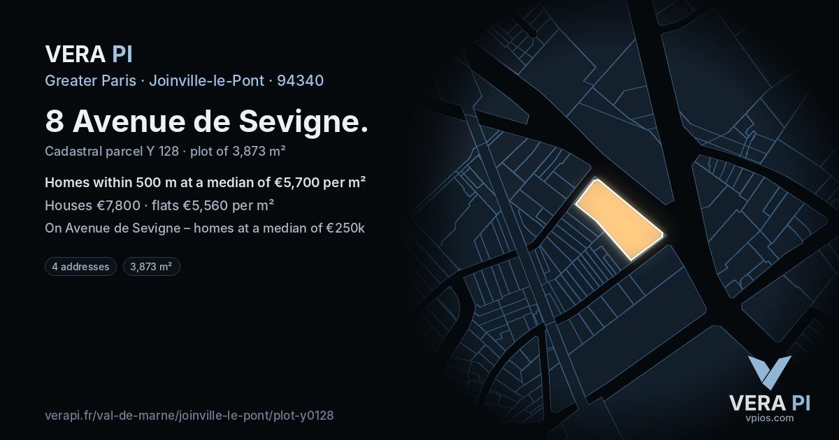 8 Avenue de Sevigne, Joinville-le-Pont at night – the plot lit, the parcels around coloured by the prices near them