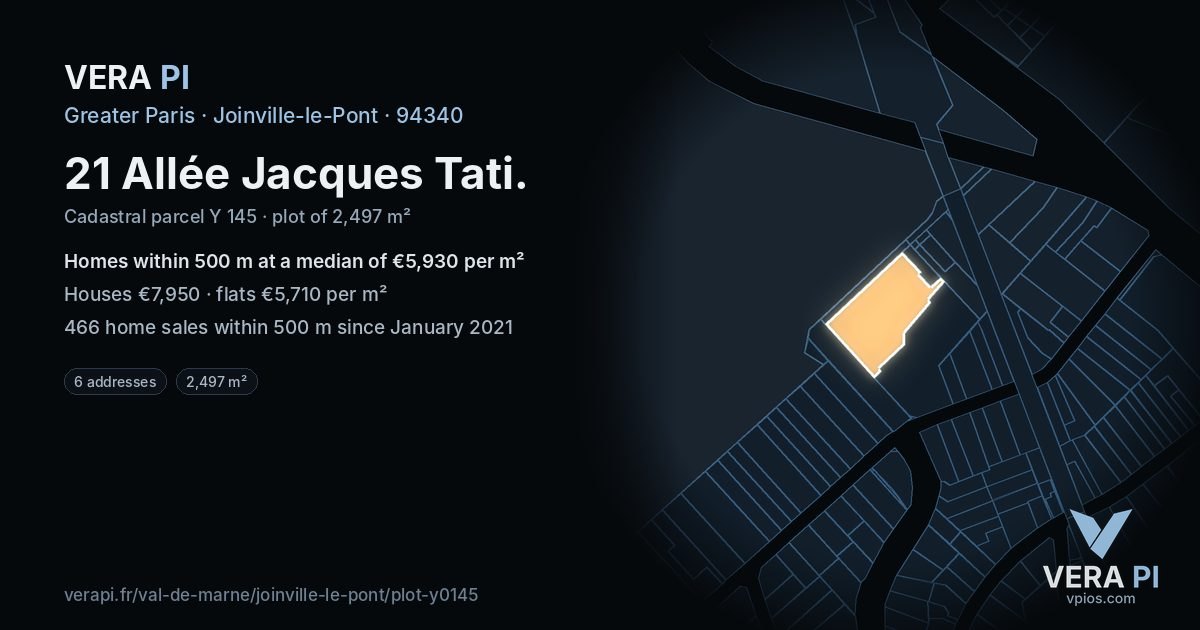 21 Allée Jacques Tati, Joinville-le-Pont at night – the plot lit, the parcels around coloured by the prices near them
