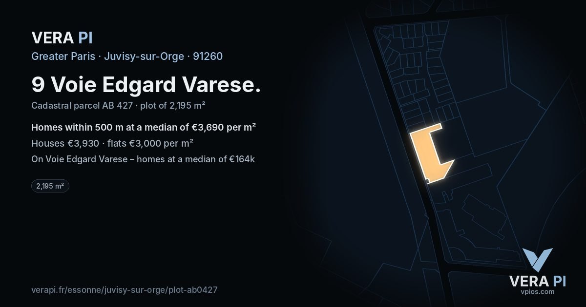 9 Voie Edgard Varese, Juvisy-sur-Orge at night – the plot lit, the parcels around coloured by the prices near them