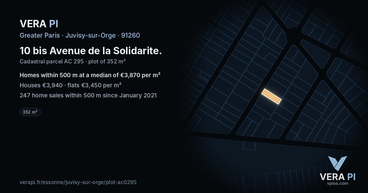 10 bis Avenue de la Solidarite, Juvisy-sur-Orge at night – the plot lit, the parcels around coloured by the prices near them