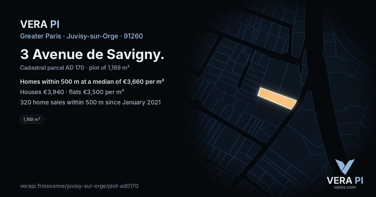 3 Avenue de Savigny, Juvisy-sur-Orge at night – the plot lit, the parcels around coloured by the prices near them