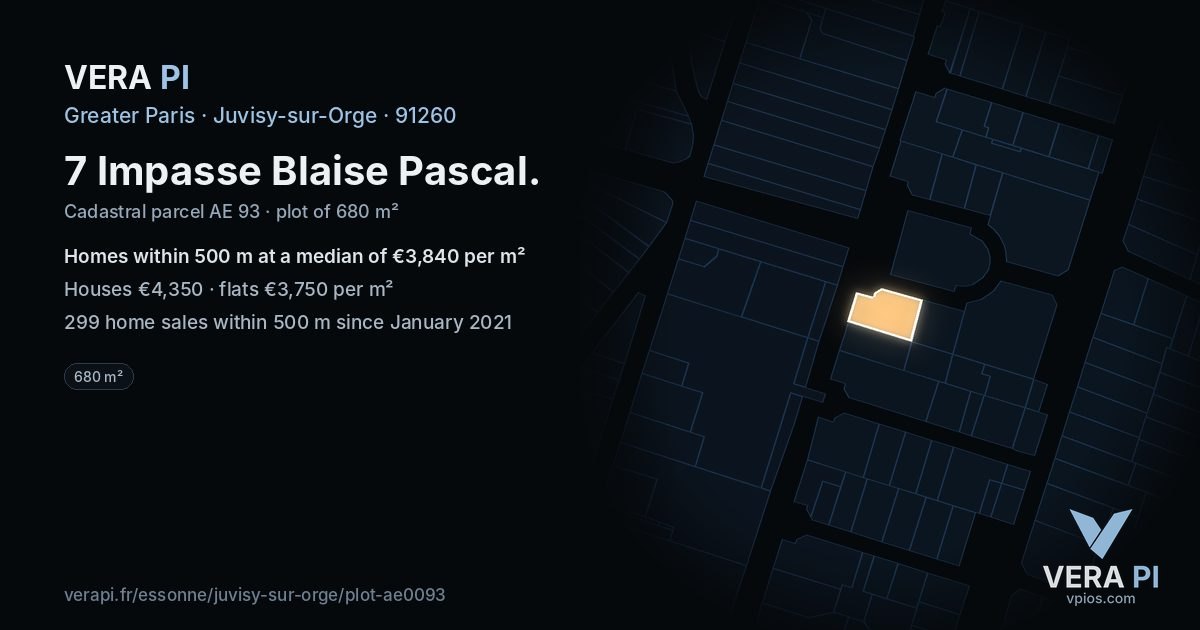 7 Impasse Blaise Pascal, Juvisy-sur-Orge at night – the plot lit, the parcels around coloured by the prices near them