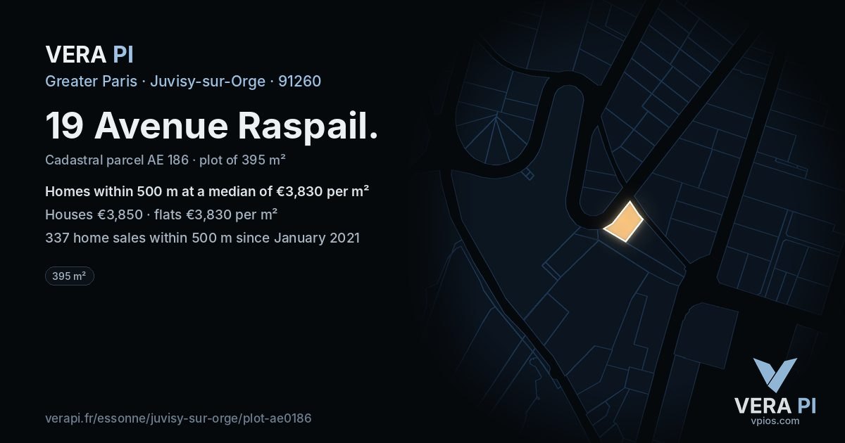 19 Avenue Raspail, Juvisy-sur-Orge at night – the plot lit, the parcels around coloured by the prices near them
