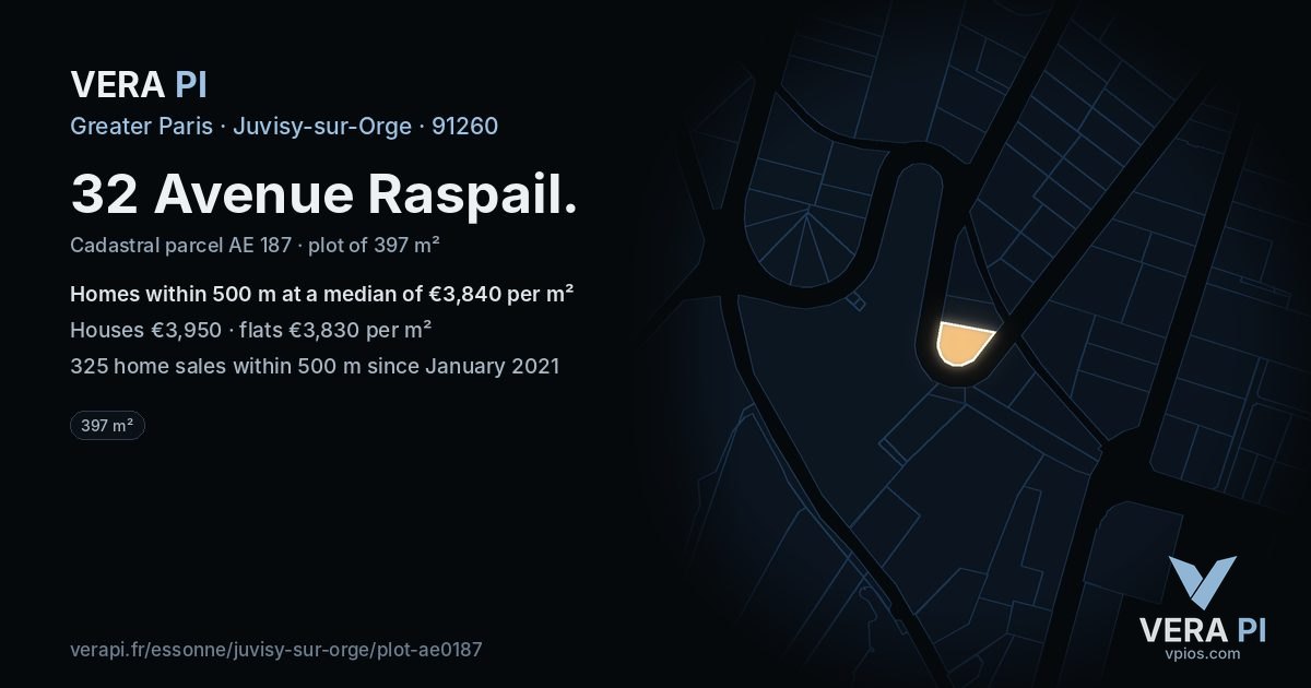 32 Avenue Raspail, Juvisy-sur-Orge at night – the plot lit, the parcels around coloured by the prices near them