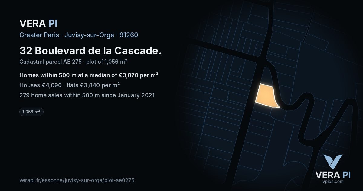32 Boulevard de la Cascade, Juvisy-sur-Orge at night – the plot lit, the parcels around coloured by the prices near them