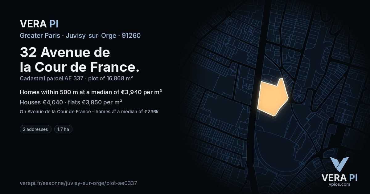 32 Avenue de la Cour de France, Juvisy-sur-Orge at night – the plot lit, the parcels around coloured by the prices near them