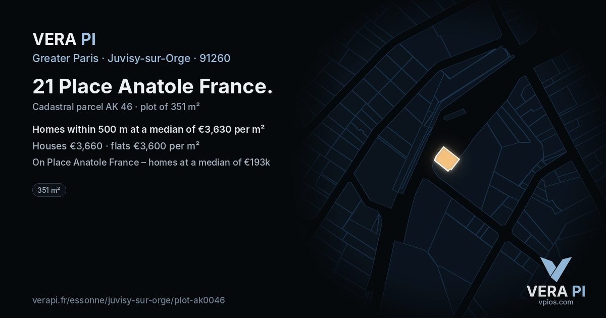 21 Place Anatole France, Juvisy-sur-Orge at night – the plot lit, the parcels around coloured by the prices near them