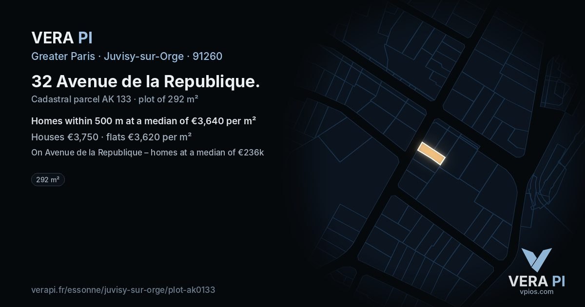 32 Avenue de la Republique, Juvisy-sur-Orge at night – the plot lit, the parcels around coloured by the prices near them