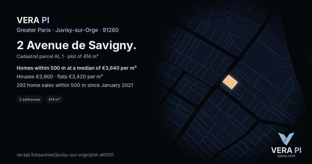 2 Avenue de Savigny, Juvisy-sur-Orge at night – the plot lit, the parcels around coloured by the prices near them