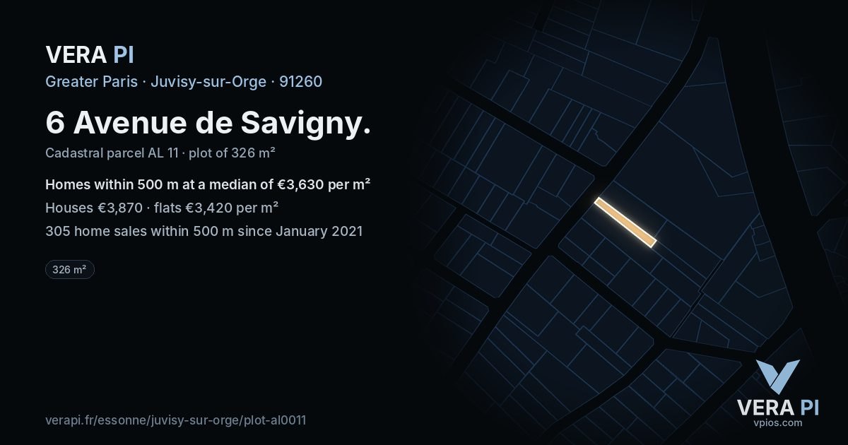 6 Avenue de Savigny, Juvisy-sur-Orge at night – the plot lit, the parcels around coloured by the prices near them