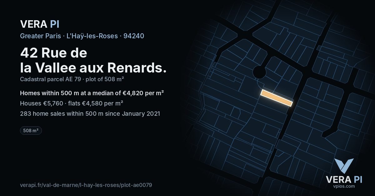 42 Rue de la Vallee aux Renards, L'Haÿ-les-Roses at night – the plot lit, the parcels around coloured by the prices near them