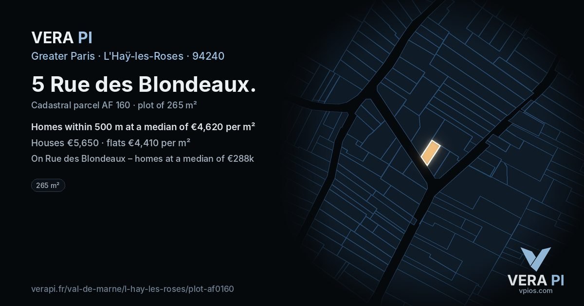5 Rue des Blondeaux, L'Haÿ-les-Roses at night – the plot lit, the parcels around coloured by the prices near them