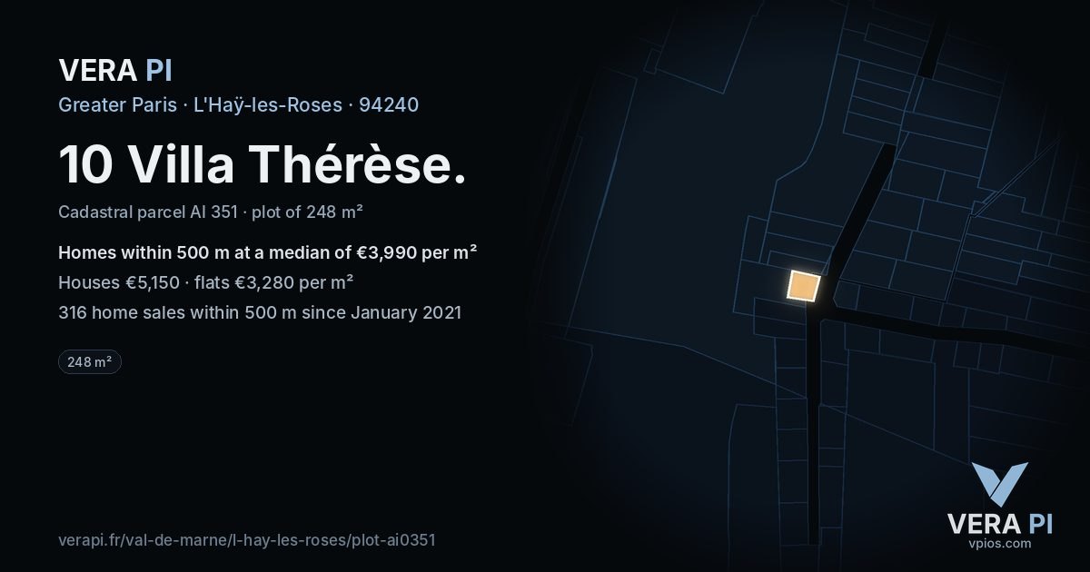 10 Villa Thérèse, L'Haÿ-les-Roses at night – the plot lit, the parcels around coloured by the prices near them