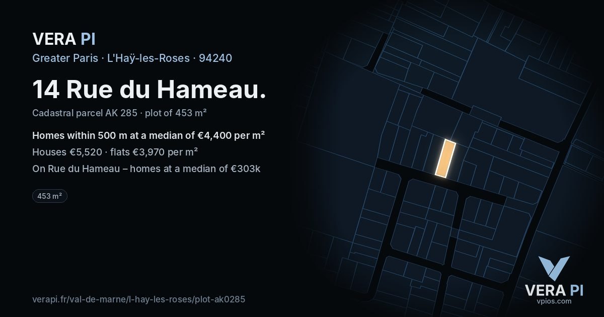 14 Rue du Hameau, L'Haÿ-les-Roses at night – the plot lit, the parcels around coloured by the prices near them