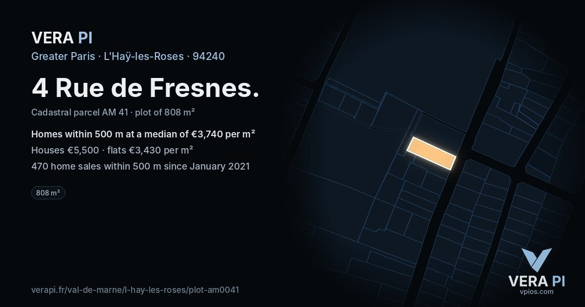 4 Rue de Fresnes, L'Haÿ-les-Roses at night – the plot lit, the parcels around coloured by the prices near them