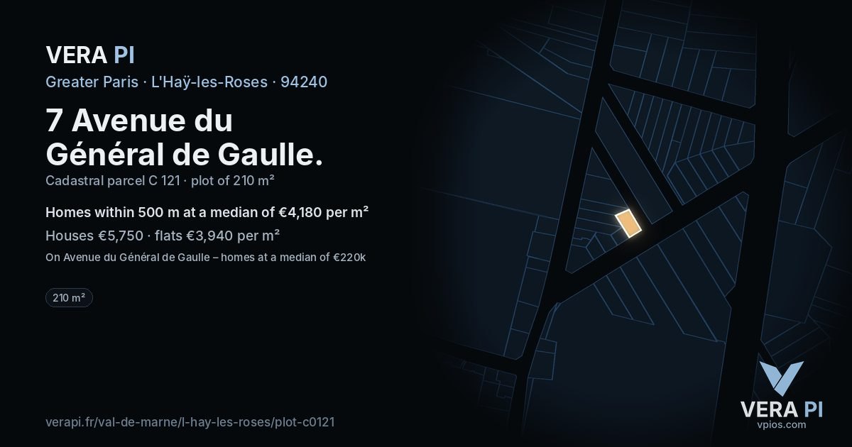 7 Avenue du Général de Gaulle, L'Haÿ-les-Roses at night – the plot lit, the parcels around coloured by the prices near them