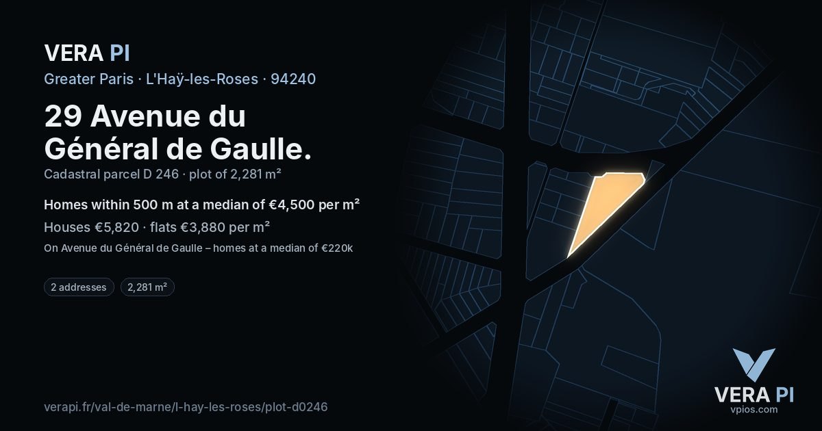 29 Avenue du Général de Gaulle, L'Haÿ-les-Roses at night – the plot lit, the parcels around coloured by the prices near them