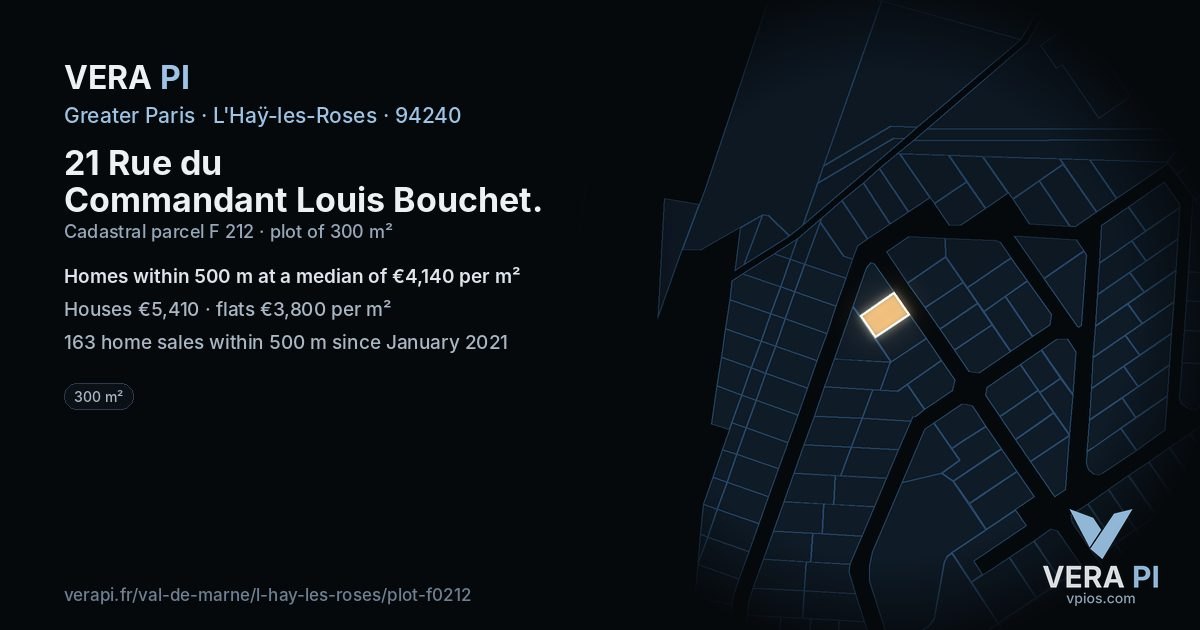 21 Rue du Commandant Louis Bouchet, L'Haÿ-les-Roses at night – the plot lit, the parcels around coloured by the prices near them