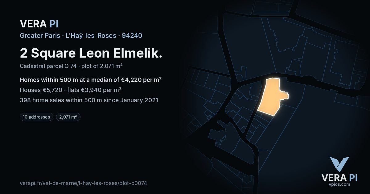 2 Square Leon Elmelik, L'Haÿ-les-Roses at night – the plot lit, the parcels around coloured by the prices near them