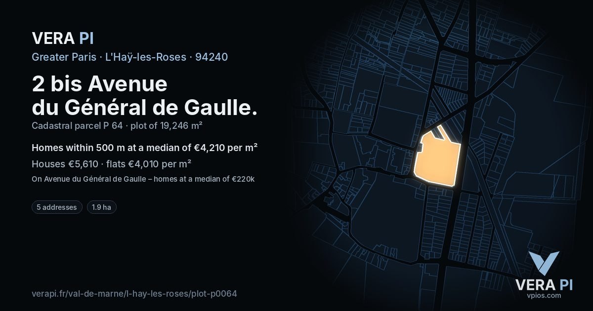 2 bis Avenue du Général de Gaulle, L'Haÿ-les-Roses at night – the plot lit, the parcels around coloured by the prices near them