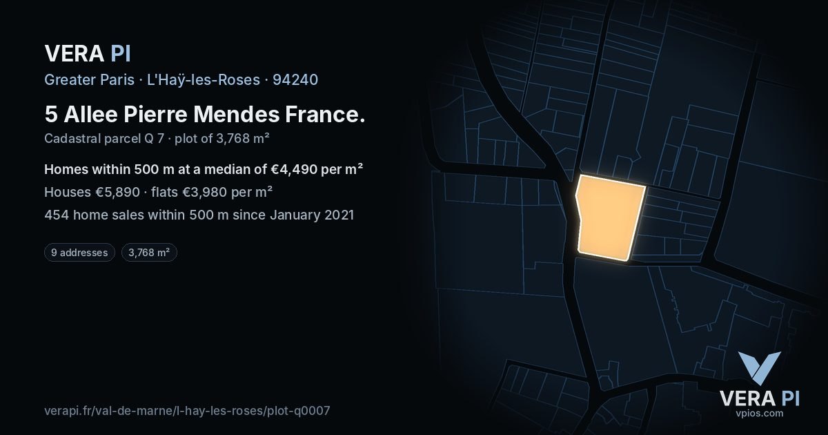 5 Allee Pierre Mendes France, L'Haÿ-les-Roses at night – the plot lit, the parcels around coloured by the prices near them