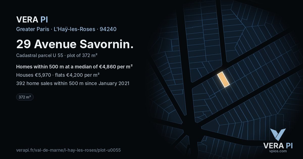 29 Avenue Savornin, L'Haÿ-les-Roses at night – the plot lit, the parcels around coloured by the prices near them