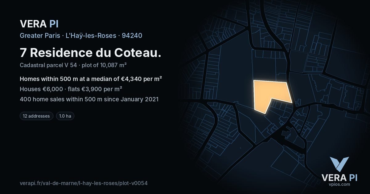 7 Residence du Coteau, L'Haÿ-les-Roses at night – the plot lit, the parcels around coloured by the prices near them