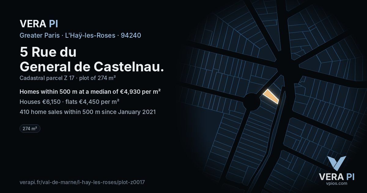 5 Rue du General de Castelnau, L'Haÿ-les-Roses at night – the plot lit, the parcels around coloured by the prices near them